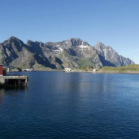Rorbuleilighet I Toppetasjen I Appartamento Henningsvær