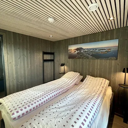 Rorbuleilighet I Toppetasjen I * Henningsvær