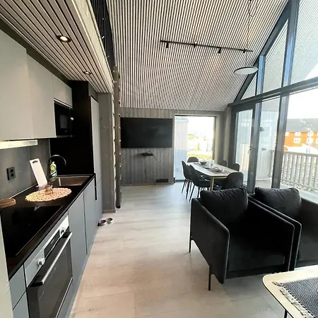 Rorbuleilighet I Toppetasjen I