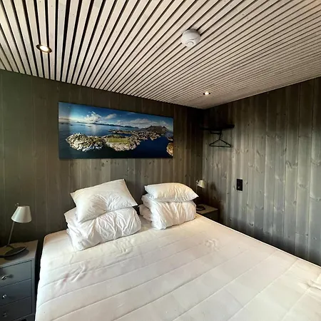 Rorbuleilighet I Toppetasjen I * Henningsvær