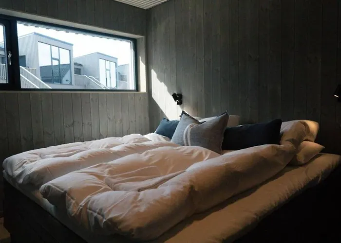 Rorbuleilighet I Toppetasjen I Henningsaer