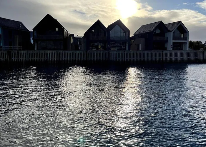 Rorbuleilighet I Toppetasjen I Henningsaer