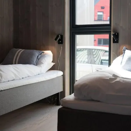 شقة Rorbuleilighet I Toppetasjen I هينينغفير