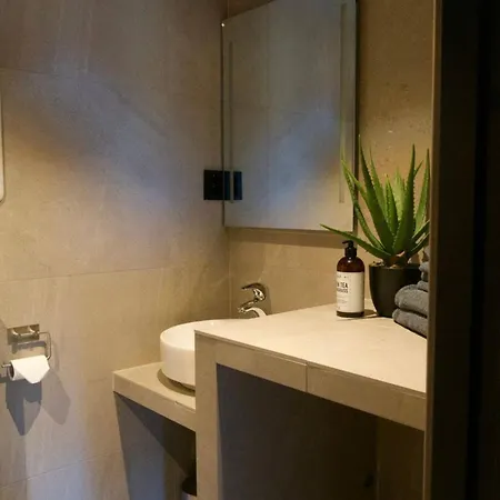 شقة Rorbuleilighet I Toppetasjen I *